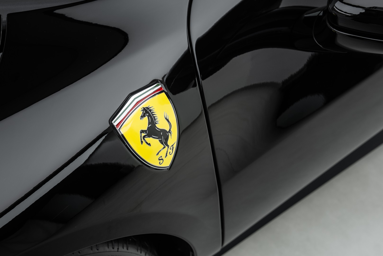 2025 FERRARI 296 GTS | MAIN DELAER SERVICE | HIGH SPEC